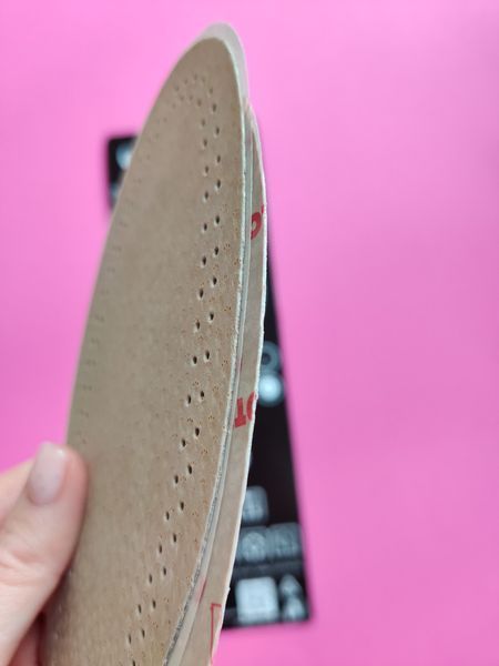 Шкіряні устілки що вклеюються Coccine Leather Adhesive 665/51 бежеві фото