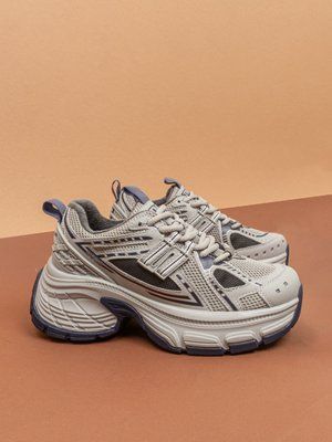 Жіночі кросівки на флісі Fashion D6975-1 сірі натуральна шкіра фото