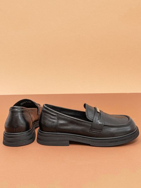 Жіночі лофери туфлі Fashion ZM258219 чорні натуральна шкіра фото