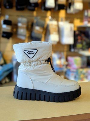Зимові черевики для дівчинки Kimboo FG2301-3M молочні 34-38 фото