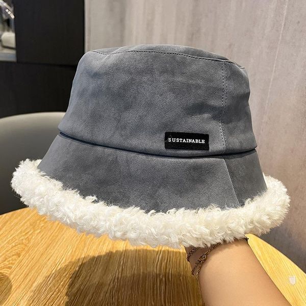 Зимова жіноча панама в корейському стилі Fashion бордова шкіряна 56-58 фото