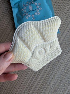 П'яткоутримувач HeelPatch вирізку молочний з силіконовими пухирцями фото